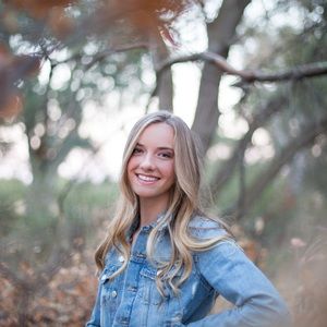 Meet your Posher, Claire